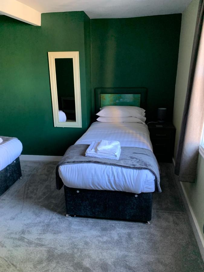 The Ivy Bed & Breakfast Слийфорд Екстериор снимка